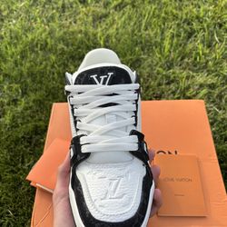 Black & white LV trainers see description
