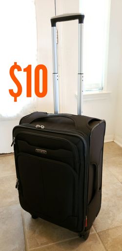 Samsonite 22" wheeled luggage