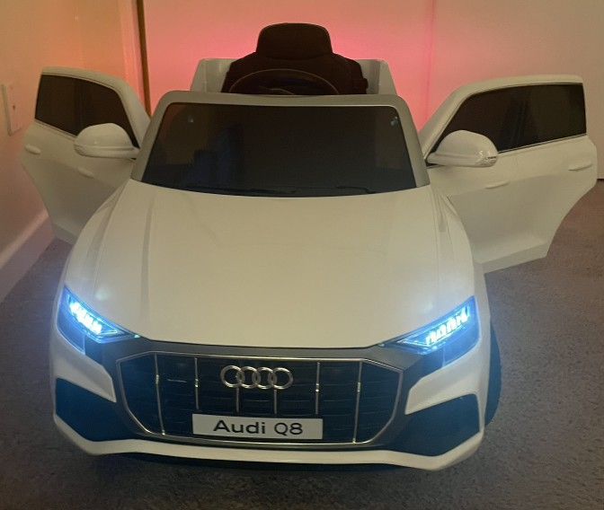 Kids AUDI Q7 Electric Car