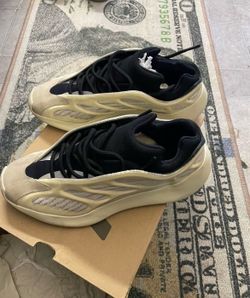 Yeezy 700