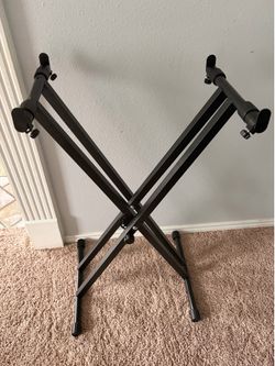 Piano Stand