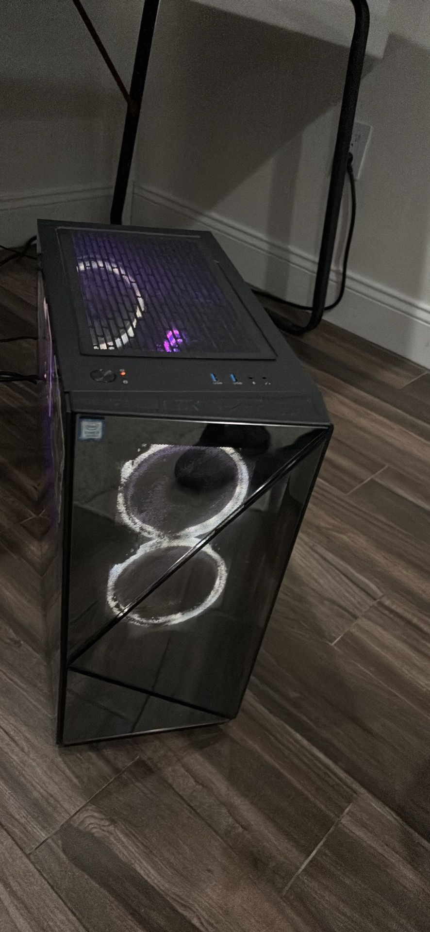 Great quality gaming pc for cheap 2070 super. 16 gb ram. I7 9700f