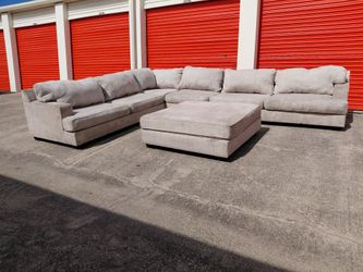 Sectional & Ottoman (delivery available)