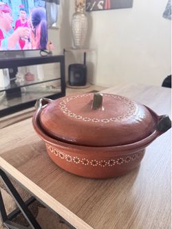 Mexican clay pot/casuela de barro
