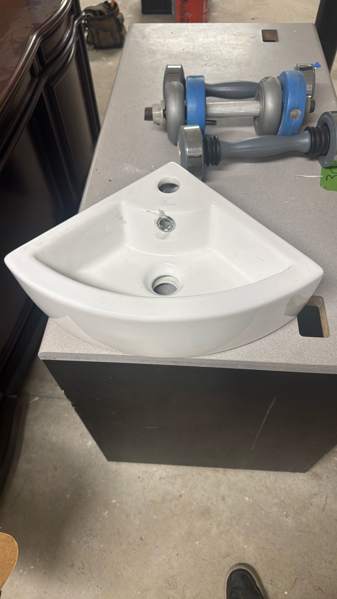 Small Corner Sink