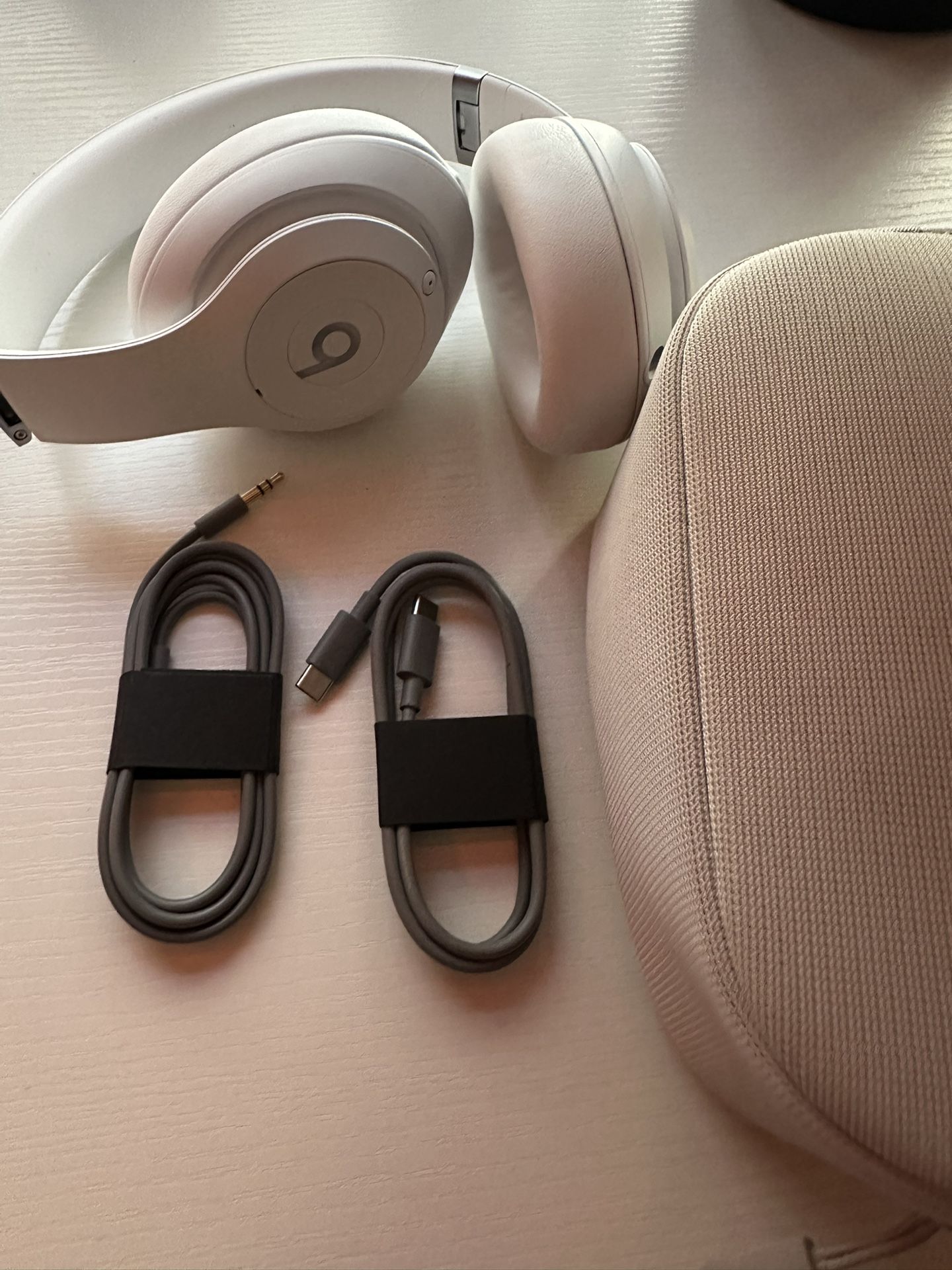 Beats Studio Pro