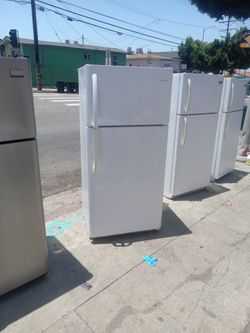 Frigidare 30" Refrigerator 