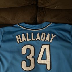 Roy Halladay baseball jersey 