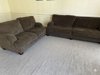 Couch & loveseat set