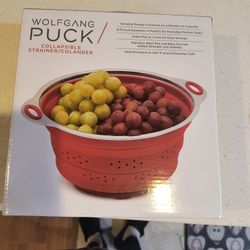 Wolfgang Puck Collapsible Strainer/Colander