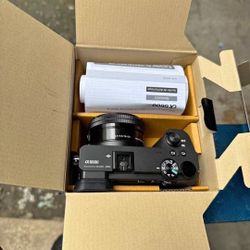 Sony A6600 and Rode Pro Mic