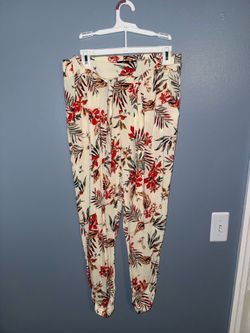 Women’s pants medium