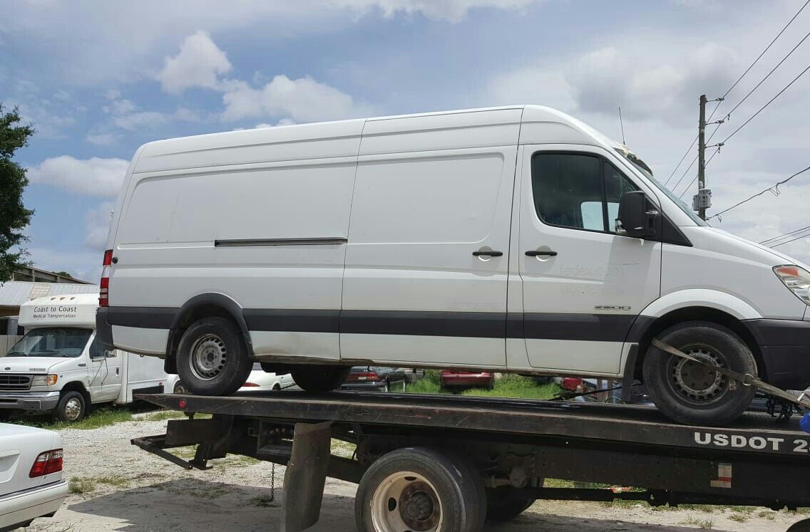 2008 dodge sprinter 2500.diesel.