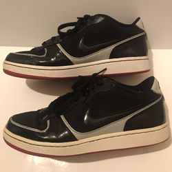 Sneakers Mens size 9