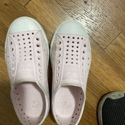 Girls Jefferson’s Native Shoes 11c