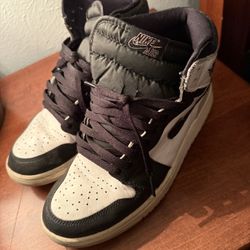 Jordan 1 Retro High OG  “Stage Haze”