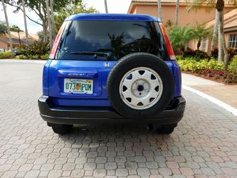 FINANCE ME! HONDA CRV. LIKE NEW