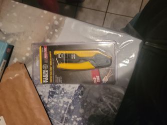 Klein Compact Pass Thru Modular Crimper