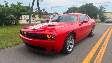 2017 Dodge Challenger Sxt