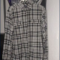 Plaid Flannel Long Sleeve Button Down Shirt
