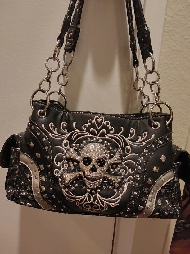 Skull And Cross Bones Purse