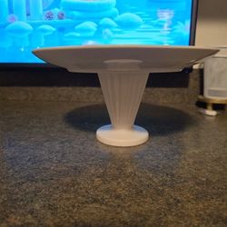 Plate White Stand 