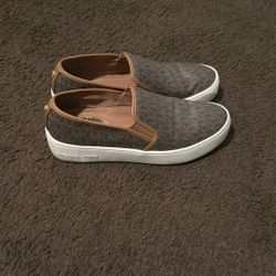 Michael kors Shoes Size 7
