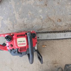 18 In. Craftsman Gas Chain Saw.Starts Right Up 