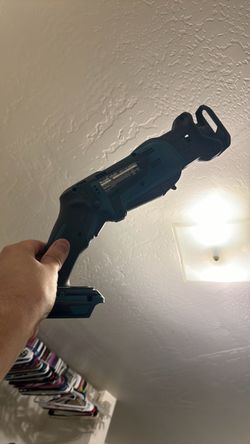 Makita Saw Saw $100