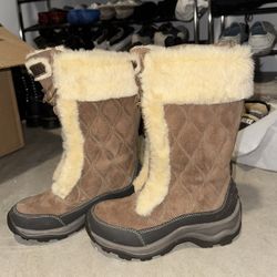 Clarks Faux Fur Leather Boots 