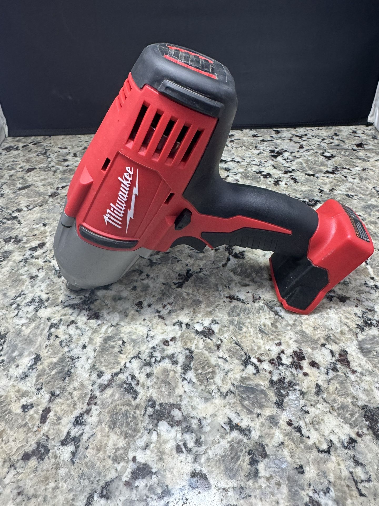 MILWAUKEE 1/2” Impact Wrench