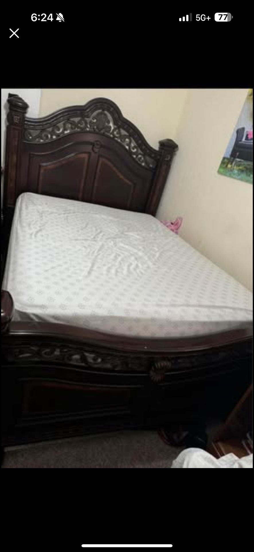Nice queen size bed, next to its bedside table, in very good condition something classic and comfortable for your bedroom