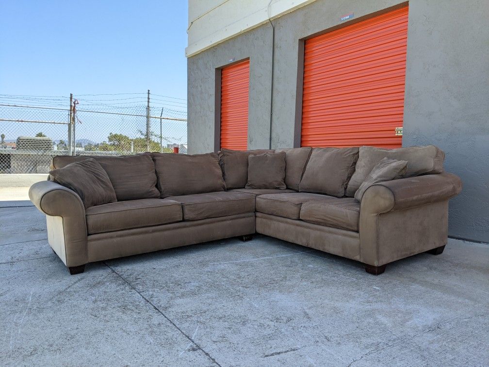 Free Delivery! Microfiber Sectional Couch