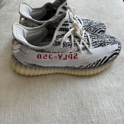 Adidas Yeezy Boost 350 V2 Size 8