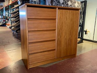 Minimal Warm Tone 5-Drawer Wardrobe Storage Cabinet