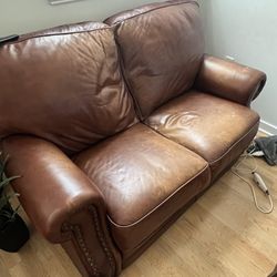 Loveseat 