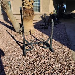Squat Rack - Can Be Used For Bench Press As Well