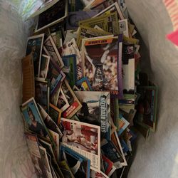 Sports Card Lot - Hundreds Of Baseball/Football/Basketball