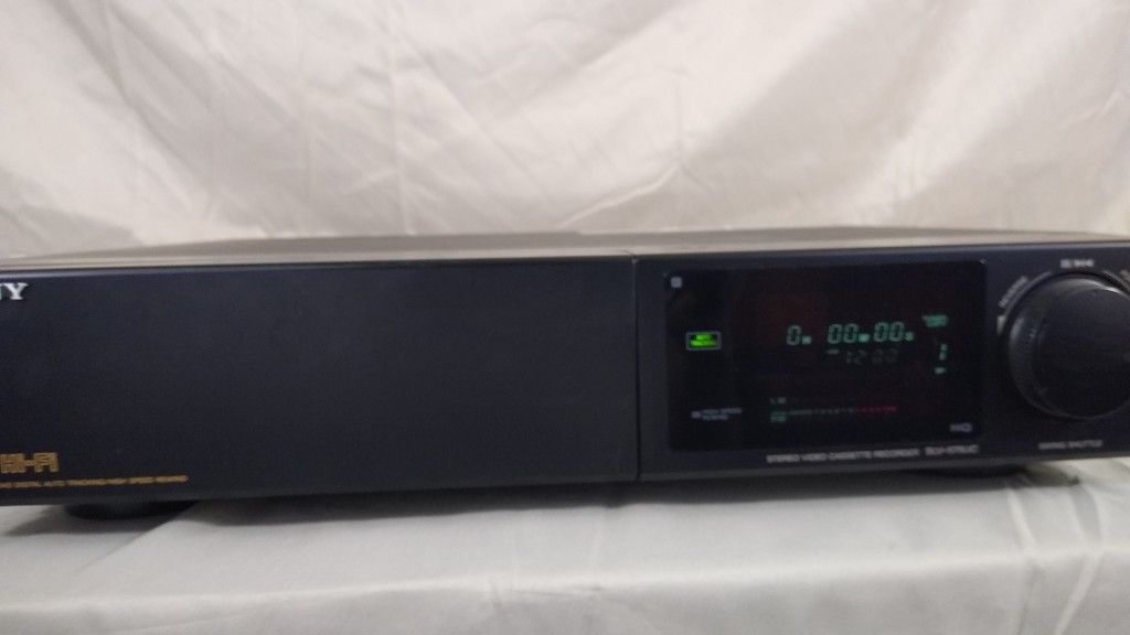 Vintage SONY SLV-575UC VHS Hi-Fi VCR Video Cassette Recorder