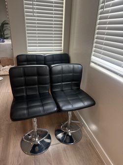 Bar stools set of 4