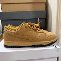 Nike Dunk Low Retro SE Wheat Gum Mens HQ1932-700 men’s Sz 7.5
