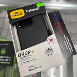 iPhone 15 Pro OtterBox Defender Case