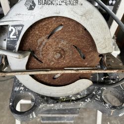 Black & Decker Saw 