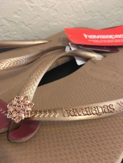 HAVAIANAS NEW! You Metallic Rose Gold flip flops sandals women's nwt size 11