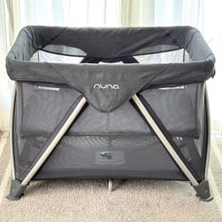 Nuna Sena Aire Pack and Play - Granite grey 