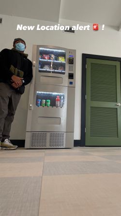23 SEAGA Combo Vending Machine
