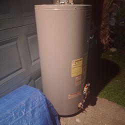 Gas Water Heater 40 Gal.