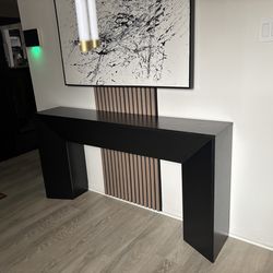 Console table