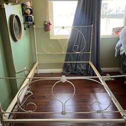 Vintage Iron Full Bed Frame 