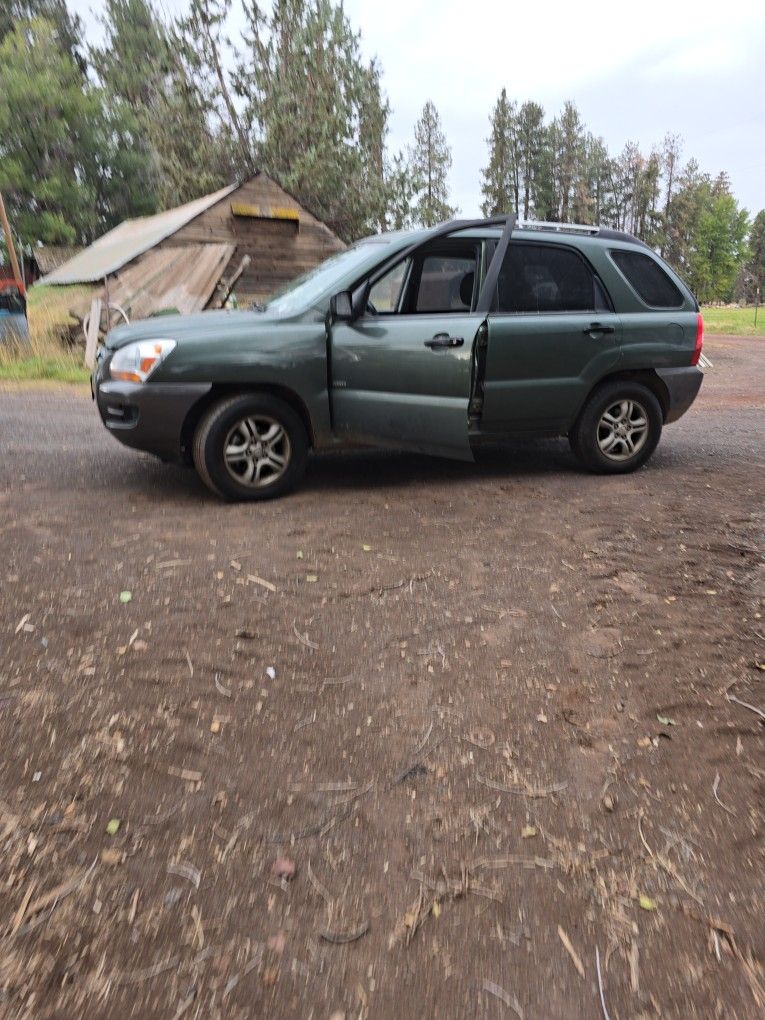 Car 3006 Kia Sportage V6  